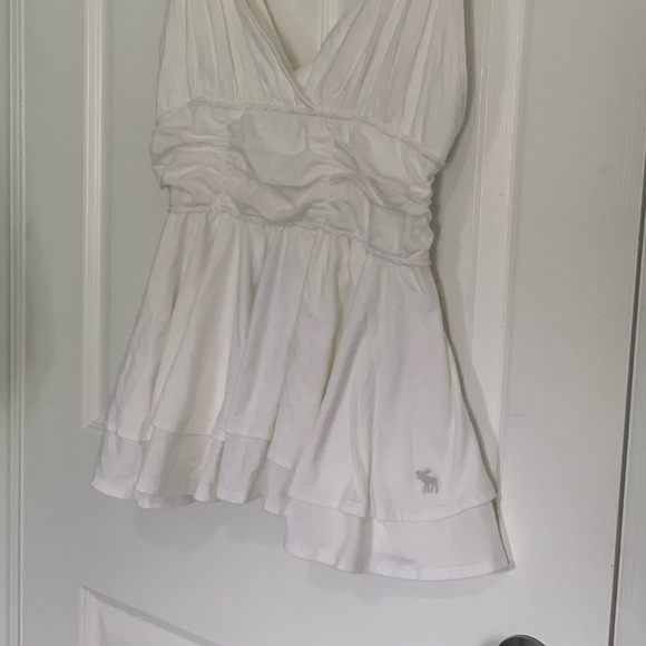 ABERCROMBIE deep V peplum top - Picture 3 of 5